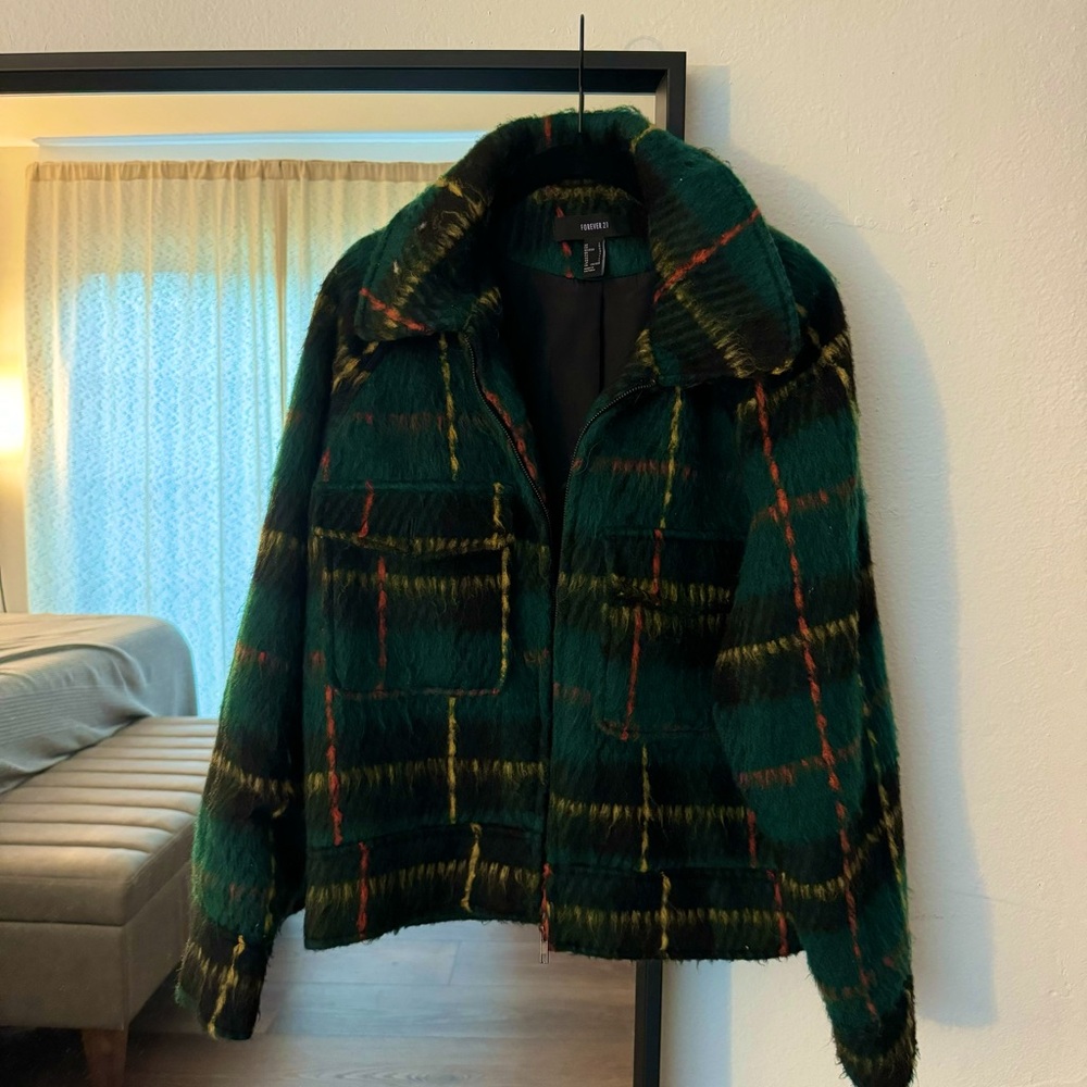 FOREVER 21 PLAID JACKET